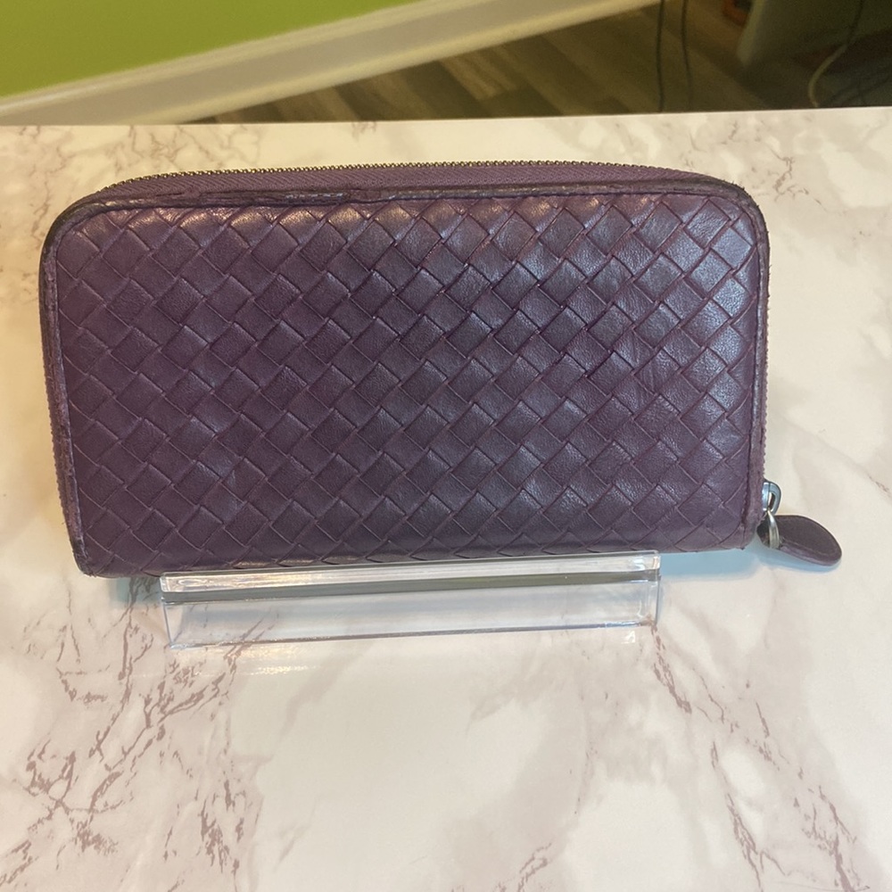 BOTTEGA LONG ZIPPY WALLET✨